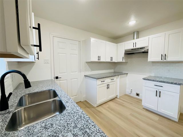 1202 Dutch Street, Deer Park, TX 77536