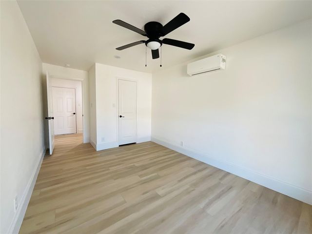 1202 Dutch Street, Deer Park, TX 77536