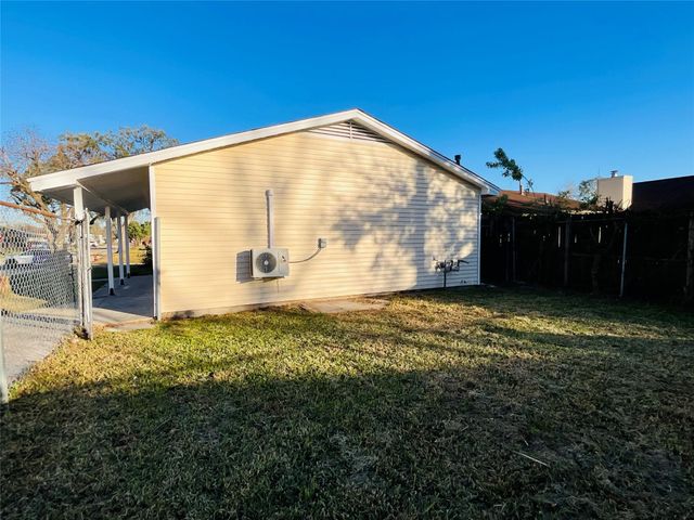 1202 Dutch Street, Deer Park, TX 77536