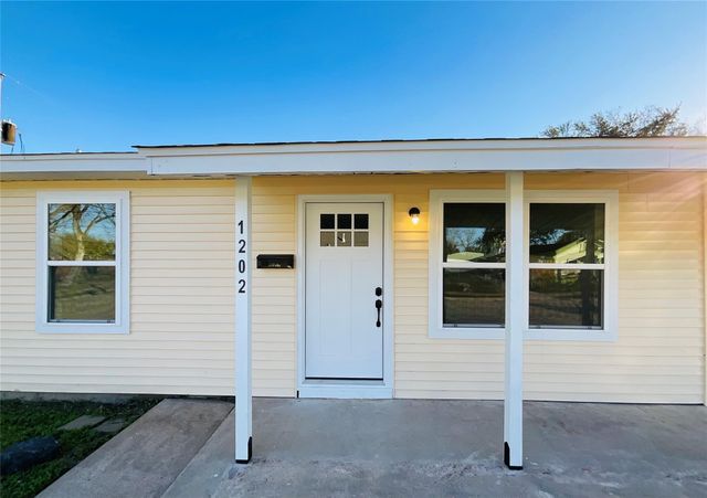 1202 Dutch Street, Deer Park, TX 77536