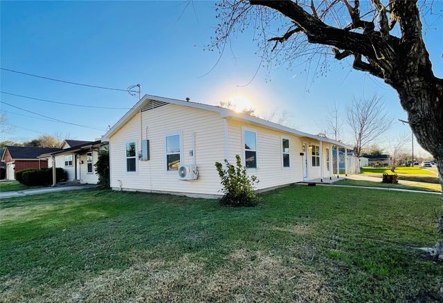 1202 Dutch Street, Deer Park, TX 77536