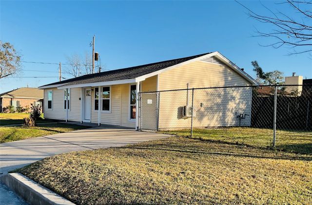 1202 Dutch Street, Deer Park, TX 77536