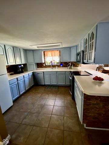 7989 E County Road 200 N, Avon, IN 46123