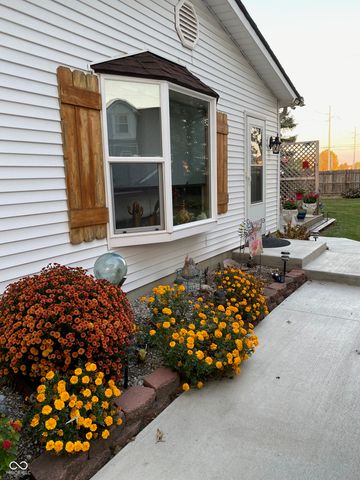 7989 E County Road 200 N, Avon, IN 46123