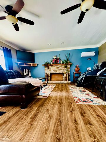 7989 E County Road 200 N, Avon, IN 46123