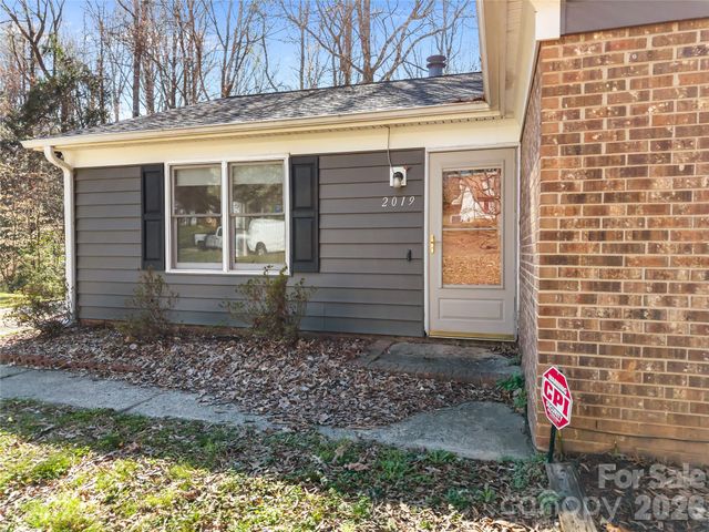 2019 Teddington Drive, Charlotte, NC 28214