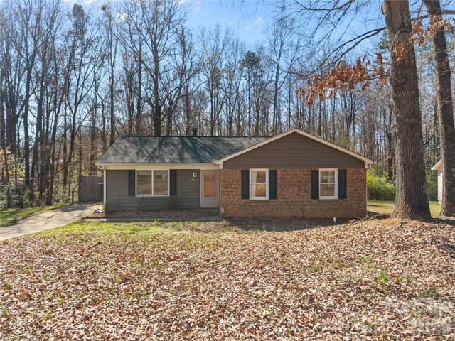 2019 Teddington Drive, Charlotte, NC 28214