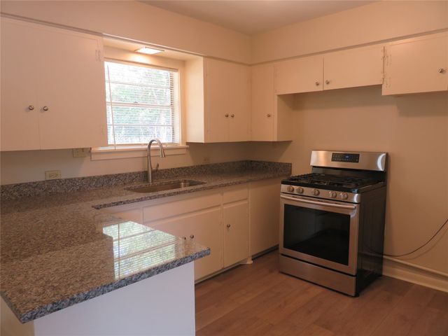 604 E Fm 120, Pottsboro, TX 75076