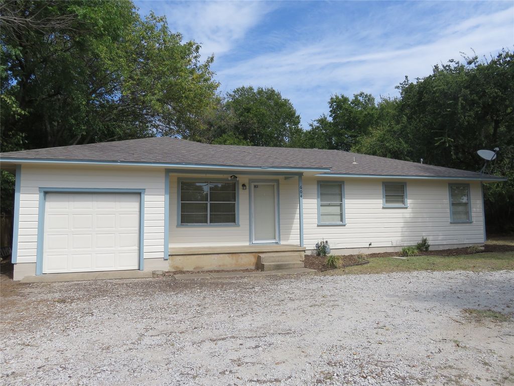 604 E Fm 120, Pottsboro, TX 75076