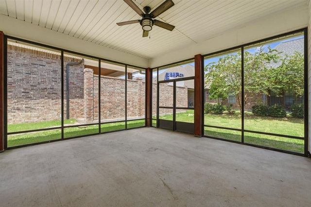 5831 Weeping Willow Drive, Lake Charles, LA 70605