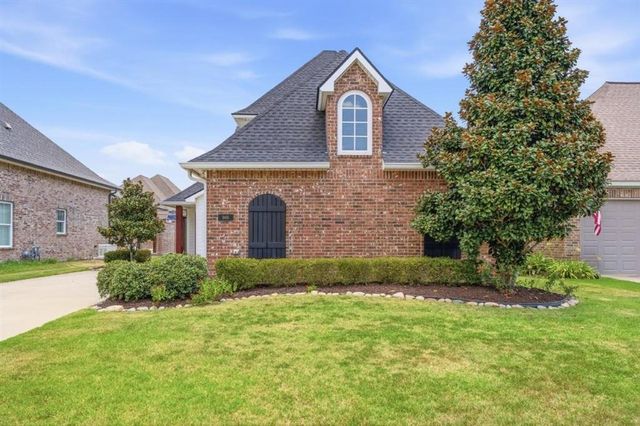 5831 Weeping Willow Drive, Lake Charles, LA 70605