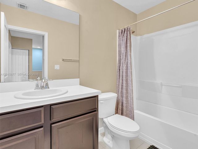 1410 NW 214th Ter, Miami Gardens, FL 33169