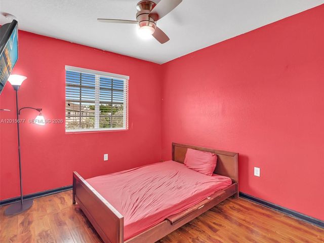 1410 NW 214th Ter, Miami Gardens, FL 33169