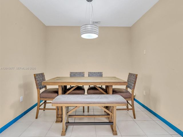 1410 NW 214th Ter, Miami Gardens, FL 33169