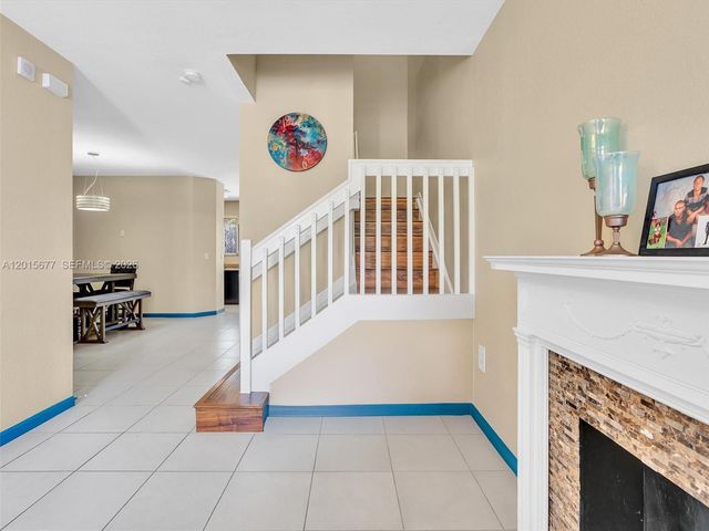 1410 NW 214th Ter, Miami Gardens, FL 33169