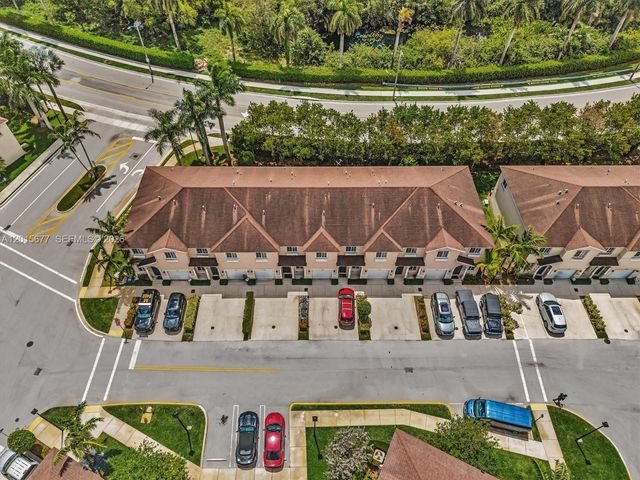 1410 NW 214th Ter, Miami Gardens, FL 33169