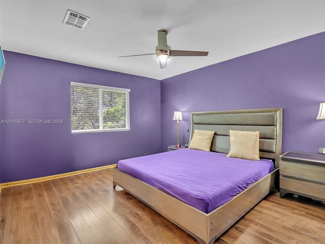 1410 NW 214th Ter, Miami Gardens, FL 33169