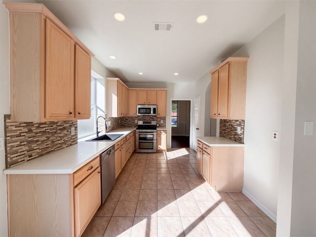 6208 Branchwood Trail, Flower Mound, TX 75028 — photo 2