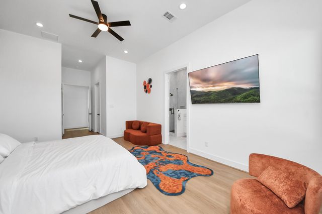 6353 Richmond Avenue 132, Houston, TX 77057