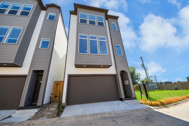 6353 Richmond Avenue 132, Houston, TX 77057