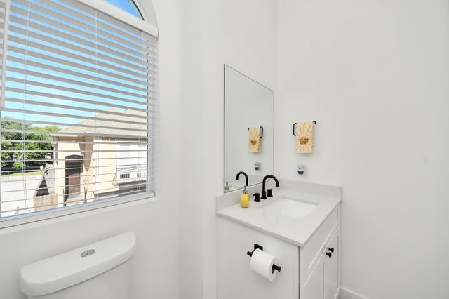 6353 Richmond Avenue 132, Houston, TX 77057