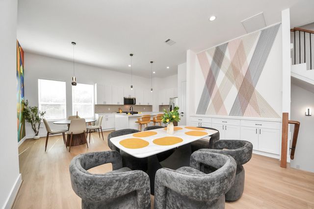 6353 Richmond Avenue 132, Houston, TX 77057