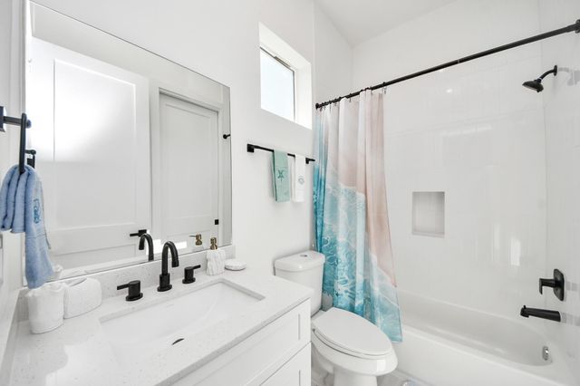 6353 Richmond Avenue 132, Houston, TX 77057
