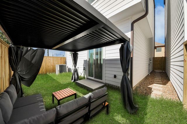 6353 Richmond Avenue 132, Houston, TX 77057