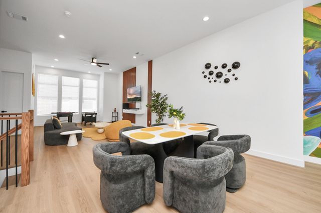 6353 Richmond Avenue 132, Houston, TX 77057