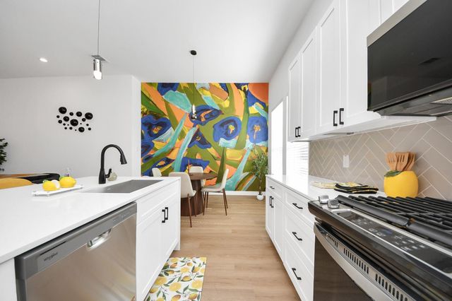 6353 Richmond Avenue 132, Houston, TX 77057