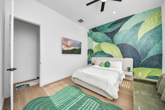 6353 Richmond Avenue 132, Houston, TX 77057