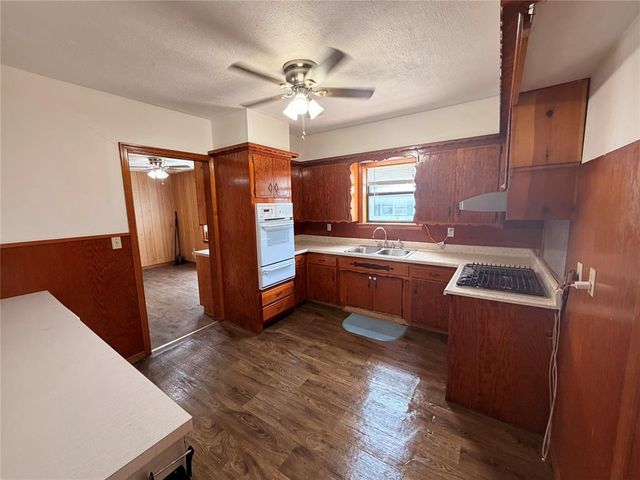 11810 E Draper Avenue, Choctaw, OK 73020