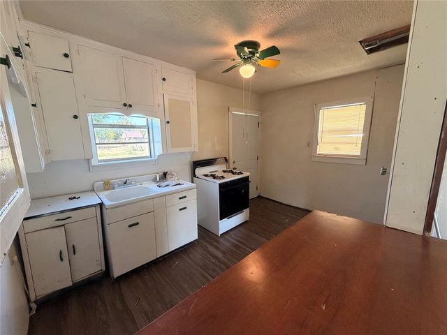 11810 E Draper Avenue, Choctaw, OK 73020
