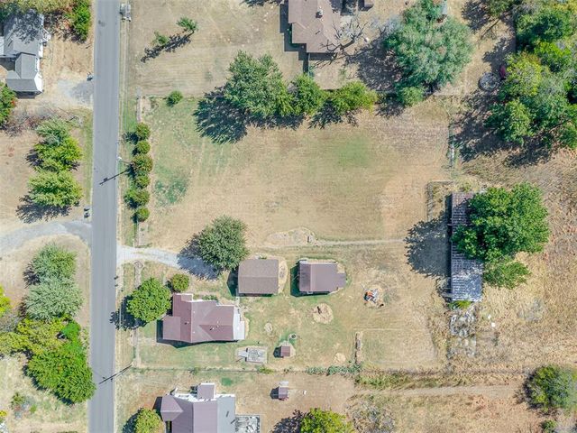 11810 E Draper Avenue, Choctaw, OK 73020