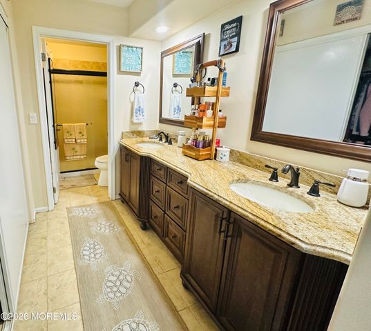 988 Buckingham Drive B, Manchester, NJ 08759