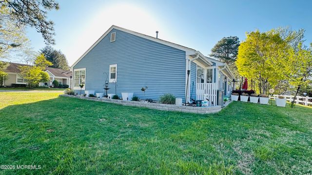 988 Buckingham Drive B, Manchester, NJ 08759