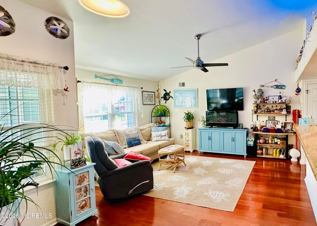 988 Buckingham Drive B, Manchester, NJ 08759