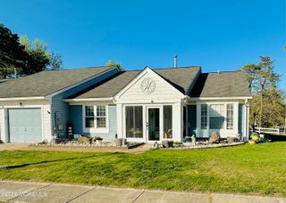 988 Buckingham Drive B, Manchester, NJ 08759