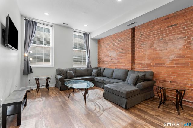 196 Crown Street 409, New Haven, CT 06510