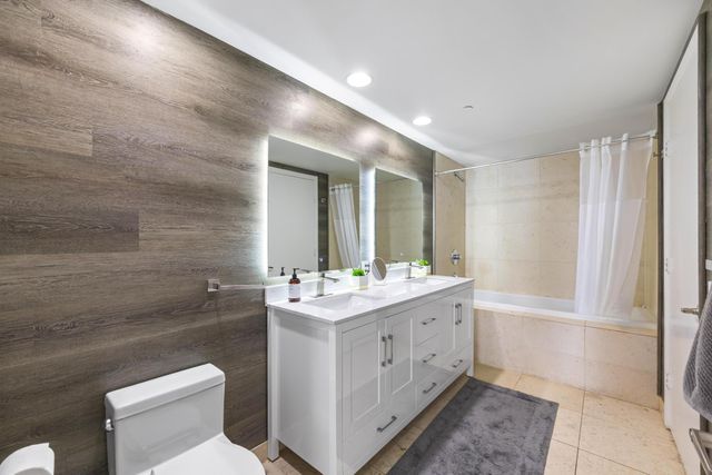 485 Brickell Avenue 2506, Miami, FL 33131