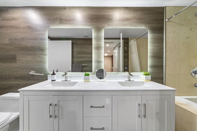 485 Brickell Avenue 2506, Miami, FL 33131