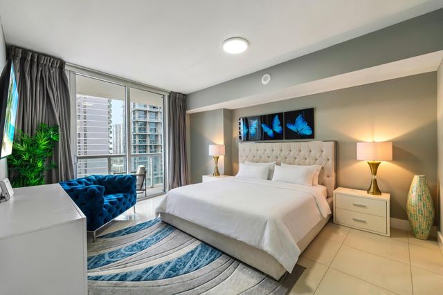 485 Brickell Avenue 2506, Miami, FL 33131