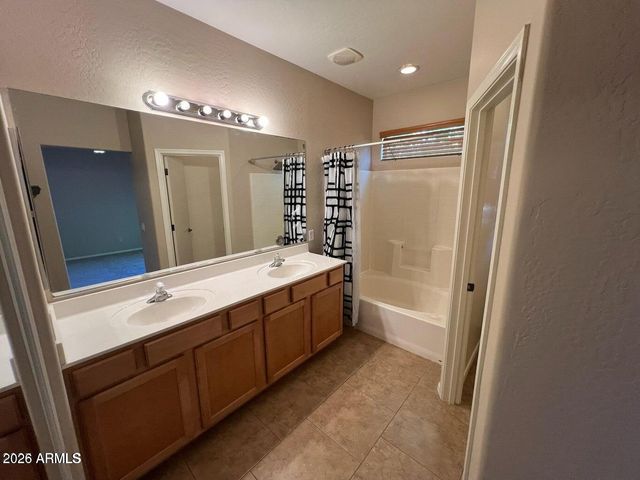 714 W SPRUELL Avenue, Coolidge, AZ 85128