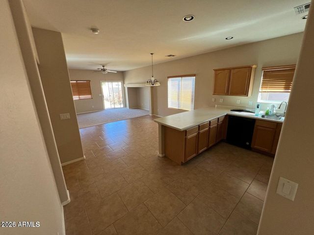 714 W SPRUELL Avenue, Coolidge, AZ 85128