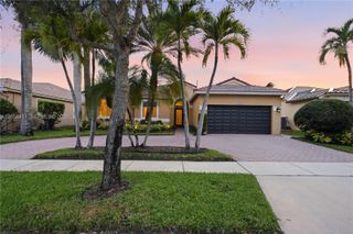 1032 NW 139th Terrace, Pembroke Pines, FL 33028