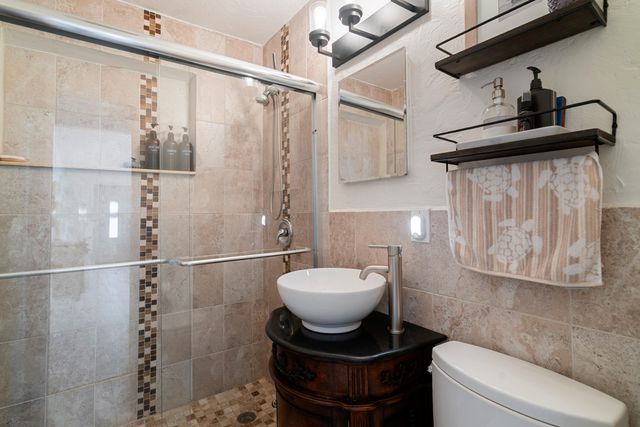 125 Harbor Drive, Key Largo, FL 33037