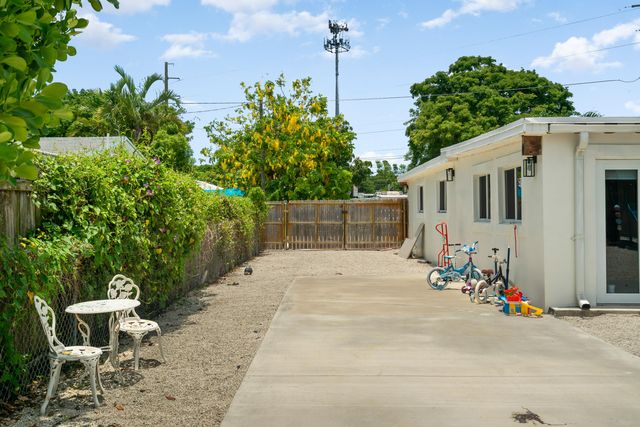 125 Harbor Drive, Key Largo, FL 33037