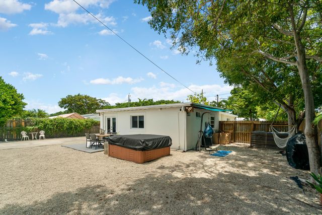 125 Harbor Drive, Key Largo, FL 33037