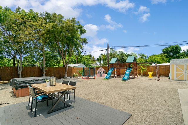 125 Harbor Drive, Key Largo, FL 33037