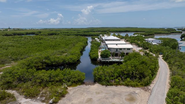 125 Harbor Drive, Key Largo, FL 33037